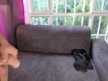 6_bunny_9 — 在 chaturbate 直播的网络摄像头模特