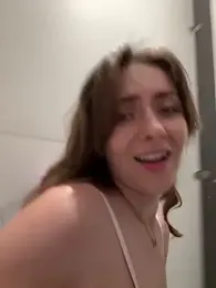 MariiD — 在 stripchat 直播的网络摄像头模特