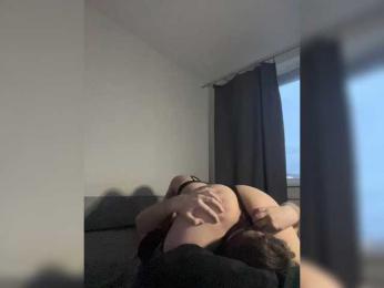 catandkitty1 — 在 bongacams 直播的网络摄像头模特