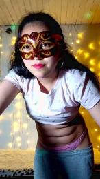 LaFlacaHot77 — Cam4 stream photo (Apr 2026)