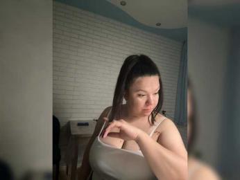 -BuSiNkA — Bongacams stream photo (May 2026)