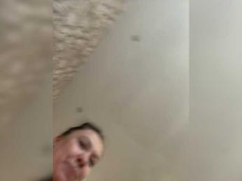 -BuSiNkA — Bongacams stream photo (May 2026)