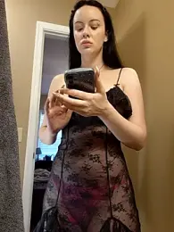 EVILYN — 在 stripchat 直播的网络摄像头模特