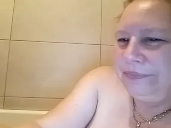 Jahudka47 — Stripchat stream photo (Apr 2026)