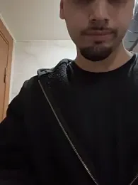 emir343475 — Stripchat stream photo (Apr 2026)