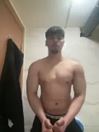 emir343475 — Stripchat stream photo (Apr 2026)