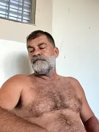 Peludo173317 — 在 stripchat 直播的网络摄像头模特