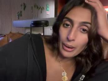 camiliakxoxo — 在 chaturbate 直播的网络摄像头模特