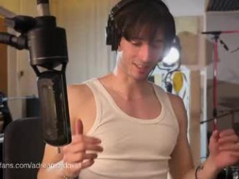 sahueso — 在 chaturbate 直播的网络摄像头模特