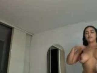 salommecruz — 在 camsoda 直播的网络摄像头模特