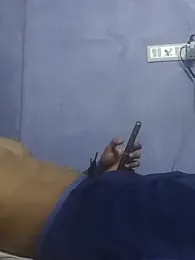 akshayy_fucks — 在 stripchat 直播的网络摄像头模特