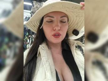 Mrs_Di — 在 bongacams 直播的网络摄像头模特