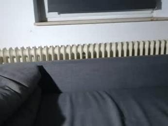 hottieselly — 在 chaturbate 直播的网络摄像头模特