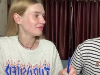 pussymoneywet — 在 chaturbate 直播的网络摄像头模特