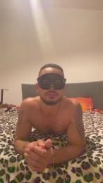 michael9922 — 在 cam4 直播的网络摄像头模特