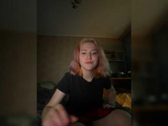 Alexandra-113 — 在 bongacams 直播的网络摄像头模特