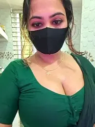 Bristy- — 在 stripchat 直播的网络摄像头模特