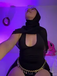 Darsha_Khemu — 在 stripchat 直播的网络摄像头模特