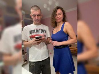 Easy-Li — 在 bongacams 直播的网络摄像头模特