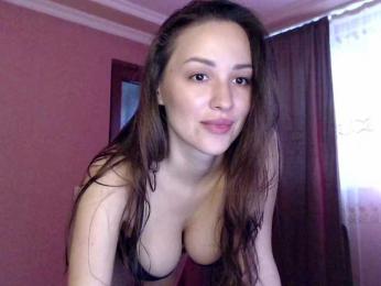 SarinnnaLuv — 在 bongacams 直播的网络摄像头模特