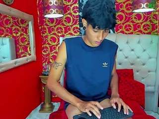 straightyoungpein — Camsoda stream photo (Apr 2026)