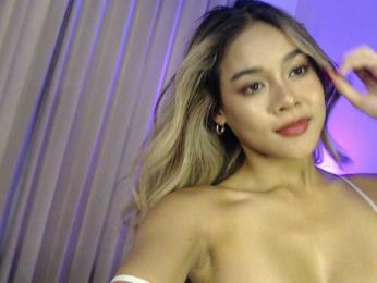 lilypeachxxx — 在 bongacams 直播的网络摄像头模特