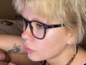 naughtylayla66 — 在 bongacams 直播的网络摄像头模特