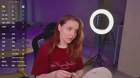 YouHoldMee — Stripchat stream photo (May 2026)