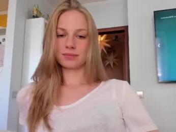 magic_couple13 — 在 chaturbate 直播的网络摄像头模特