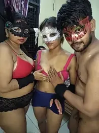 New_desi_bhabhi — 在 stripchat 直播的网络摄像头模特
