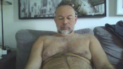 bear70s — 在 cam4 直播的网络摄像头模特