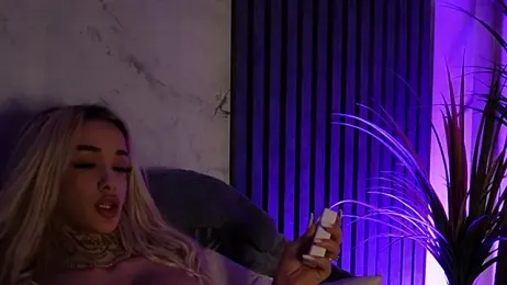 blondie_muller — Stripchat stream photo (Apr 2026)