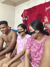 PRIYA_KOLKATA — 在 stripchat 直播的网络摄像头模特