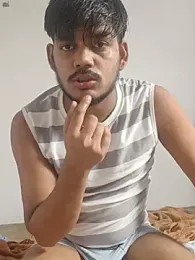lustybottomguy — 在 stripchat 直播的网络摄像头模特