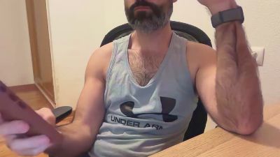 hairywanker35 — 在 cam4 直播的网络摄像头模特