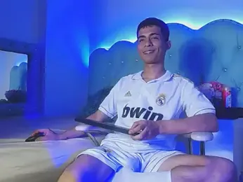 Apolo_Richards — Stripchat stream photo (Feb 2026)