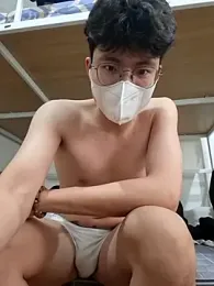 Gwencloudy — Stripchat stream photo (Apr 2026)