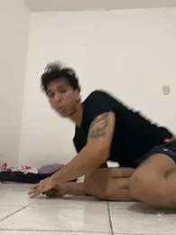 Kael_bickcock — 在 stripchat 直播的网络摄像头模特