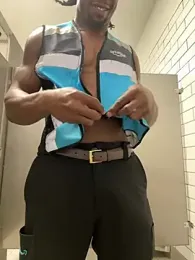 TyAthletic — 在 stripchat 直播的网络摄像头模特