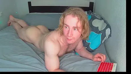 Snow-Bars77 — Stripchat stream photo (Apr 2026)