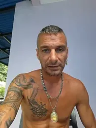 benouz93270 — Stripchat stream photo (Aug 2026)