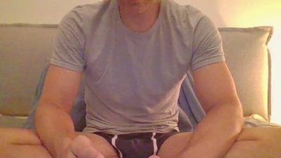 leland80 — 在 cam4 直播的网络摄像头模特