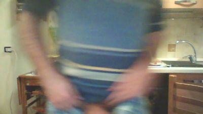 Hugos31 — 在 cam4 直播的网络摄像头模特