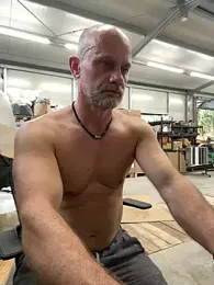 Boomerhun — Stripchat stream photo (Aug 2026)