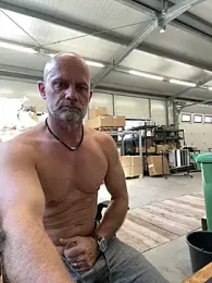Boomerhun — Stripchat stream photo (Aug 2026)