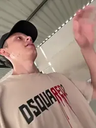 Daddyrich_632 — 在 stripchat 直播的网络摄像头模特