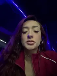 ariiel_ — 在 stripchat 直播的网络摄像头模特