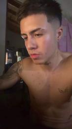 Xeneize7777 — Cam4 stream photo (Apr 2026)