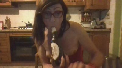 Tiabet — Cam4 stream photo (May 2026)