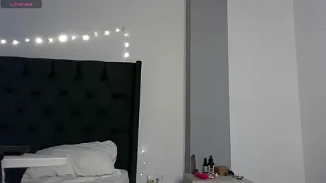 mini_kunis — Stripchat stream photo (Mar 2026)